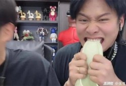 爆料的小杨哥是谁呀视频,网络红人背后的故事